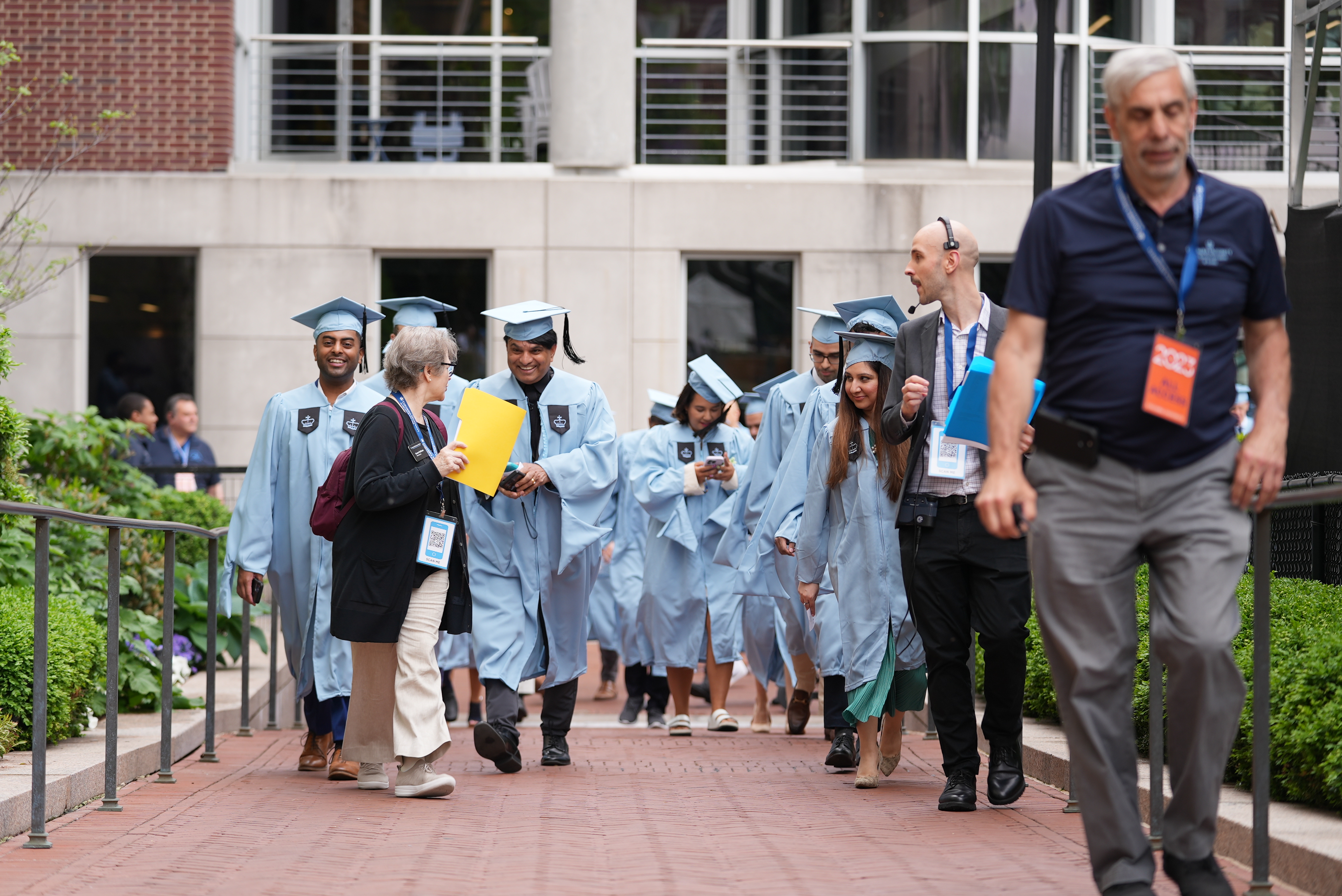 CBS Photo Image