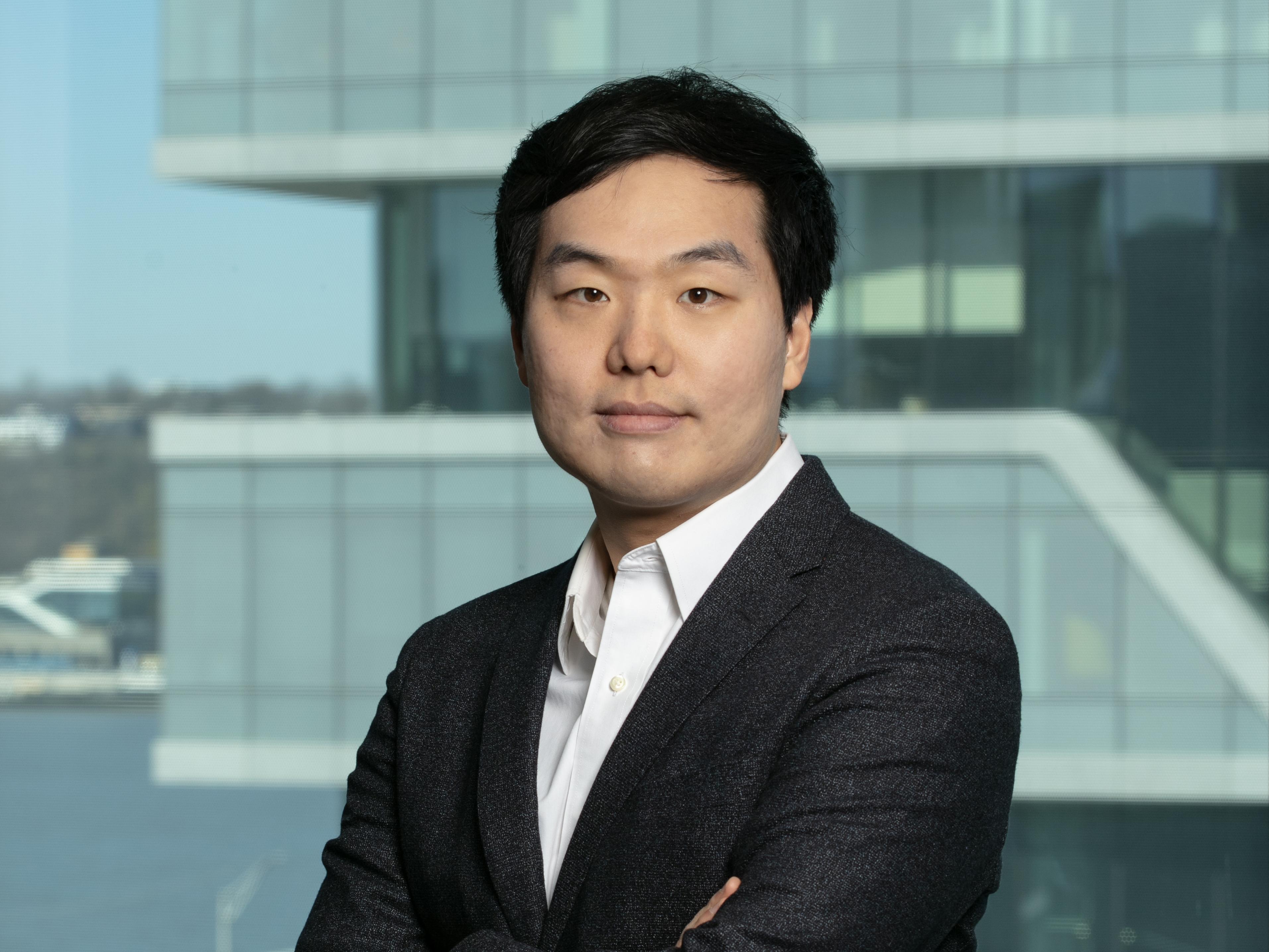 Photo Image of Hongseok Namkoong