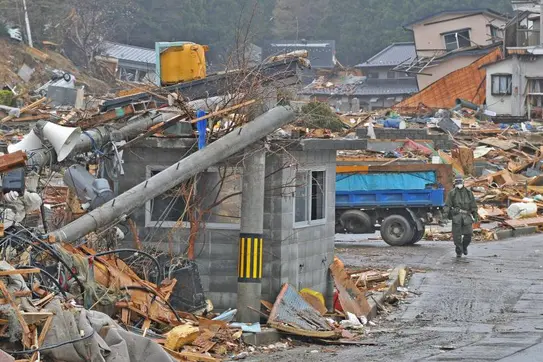 After the Quake, an Outsized Hit to the Japanese Economy