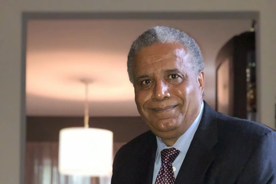 Michael Gee '81