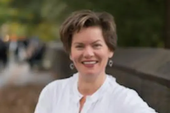 Claire Steichen '93