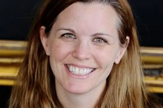 Erin Ewart '09