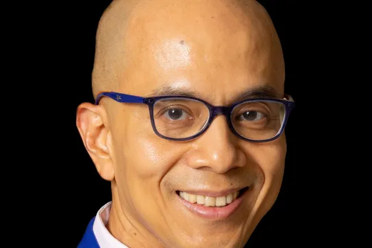 Photo Image of Simon Restubog