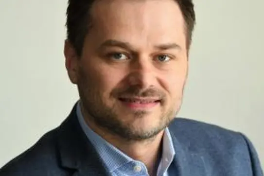 CBS Photo Image