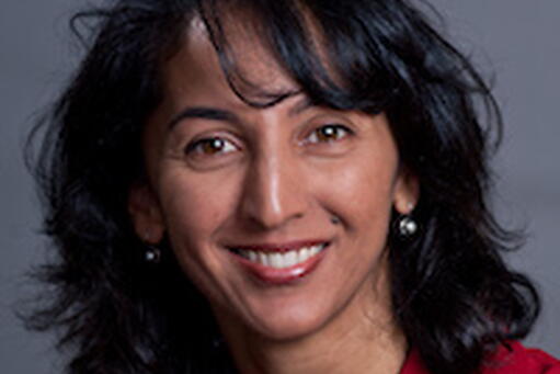 Photo Image of Rani Deshpande