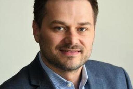 CBS Photo Image