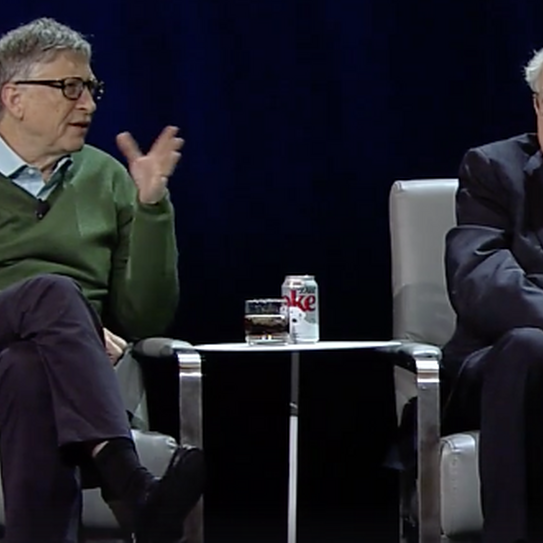 Old Friends, Warren Buffett ’51 and Bill Gates Speak with Students at Columbia