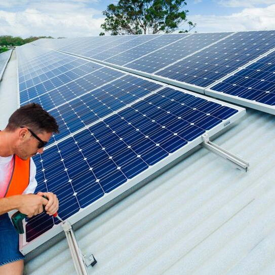 On the Heels of a Boom, a Foggier Future for Solar